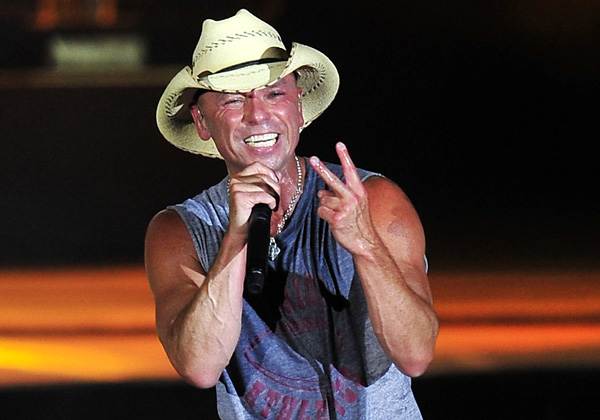 kenny chesney.jpg